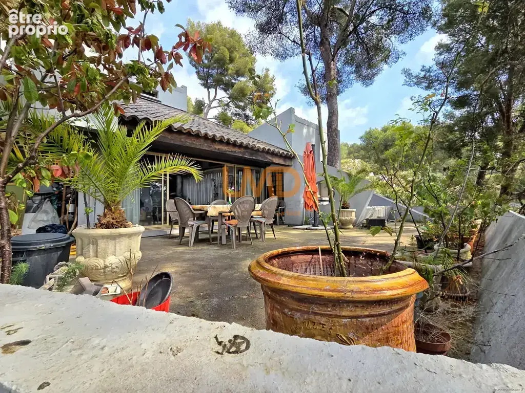 Propriété pour amateurs d’architecture, de caractère et d’unicit - photo 10