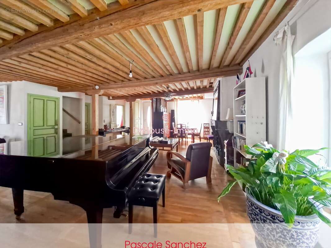 Maison à CLERMONT-FERRAND