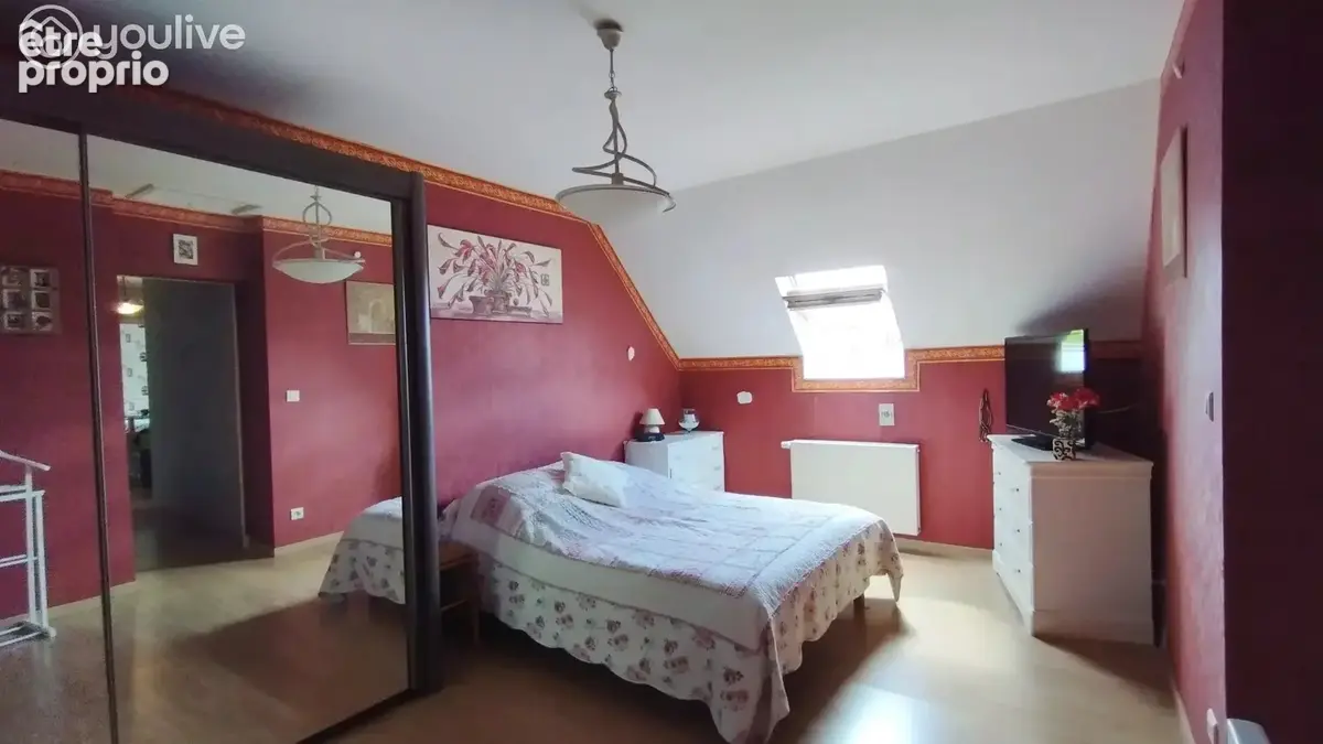 Soissons - maison independante de 7 pièces - photo 12