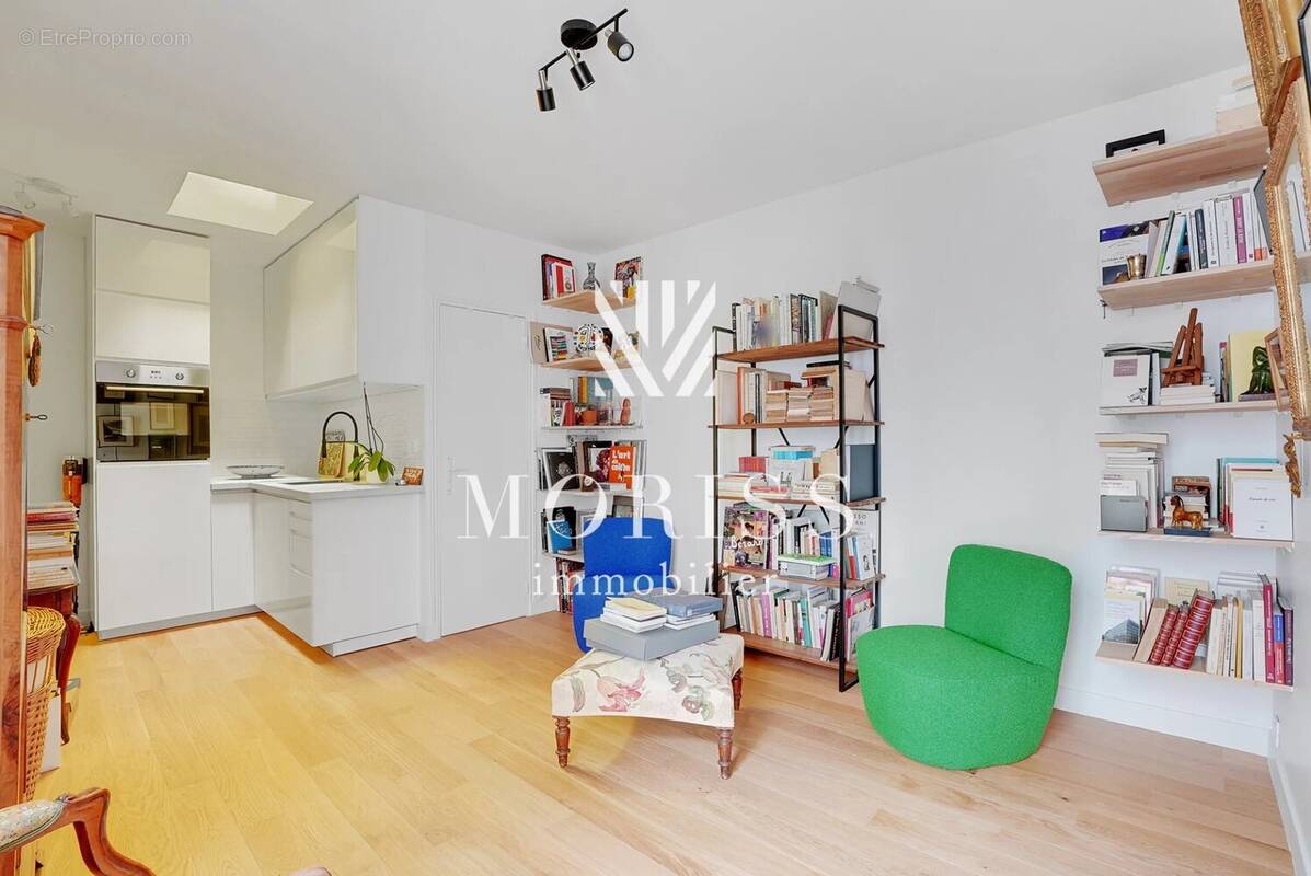 Appartement à PARIS-14E