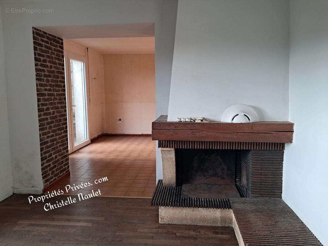 Maison à LE ROC-SAINT-ANDRE