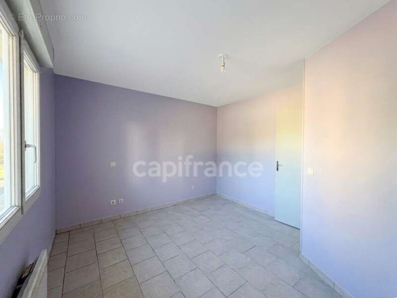 Ensemble immobilier de 131 m² - Terrain constructible et fort potentiel - Chepniers (17) - photo 6