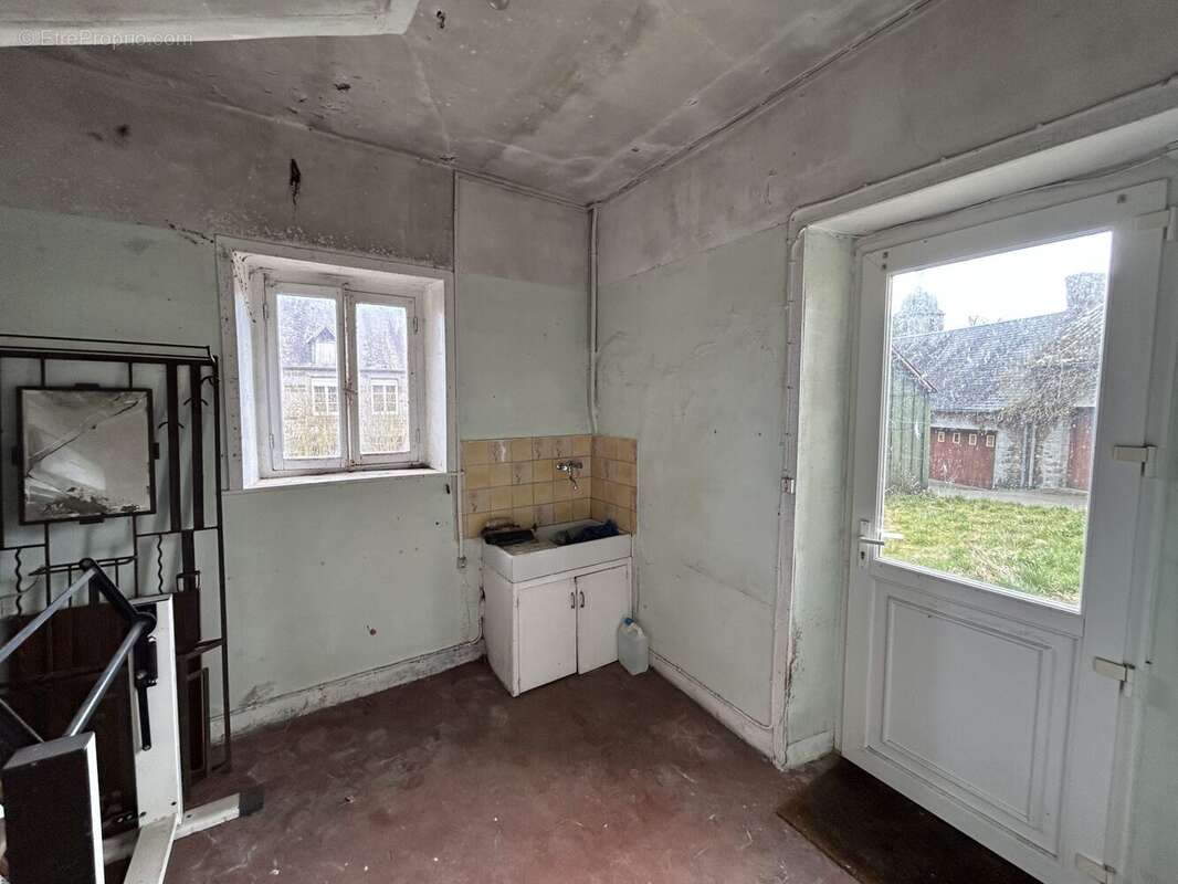 Maison à CONDE-SUR-NOIREAU