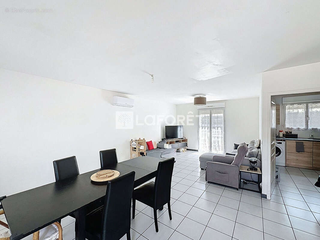 Maison à CASTELSARRASIN