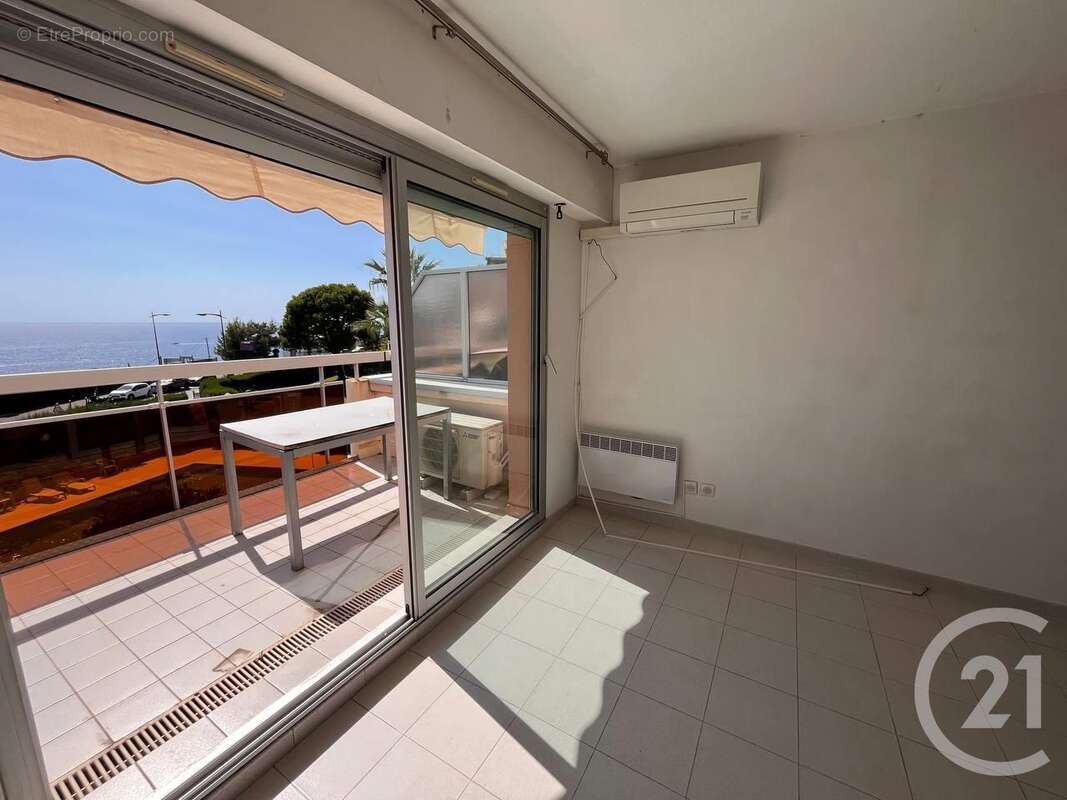 Appartement à ROQUEBRUNE-CAP-MARTIN
