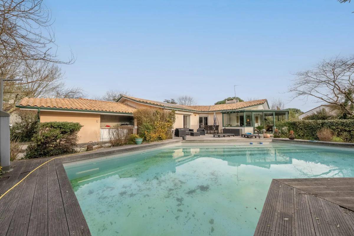 Maison à SAINT-LOUBES