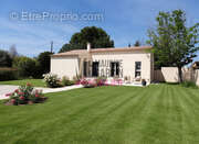 Maison à L'ISLE-SUR-LA-SORGUE