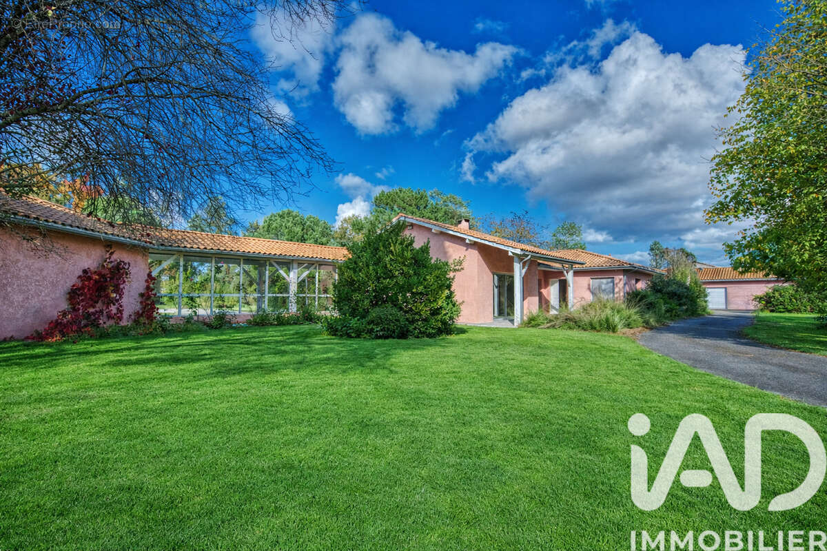 Photo 2 - Maison à MERIGNAC