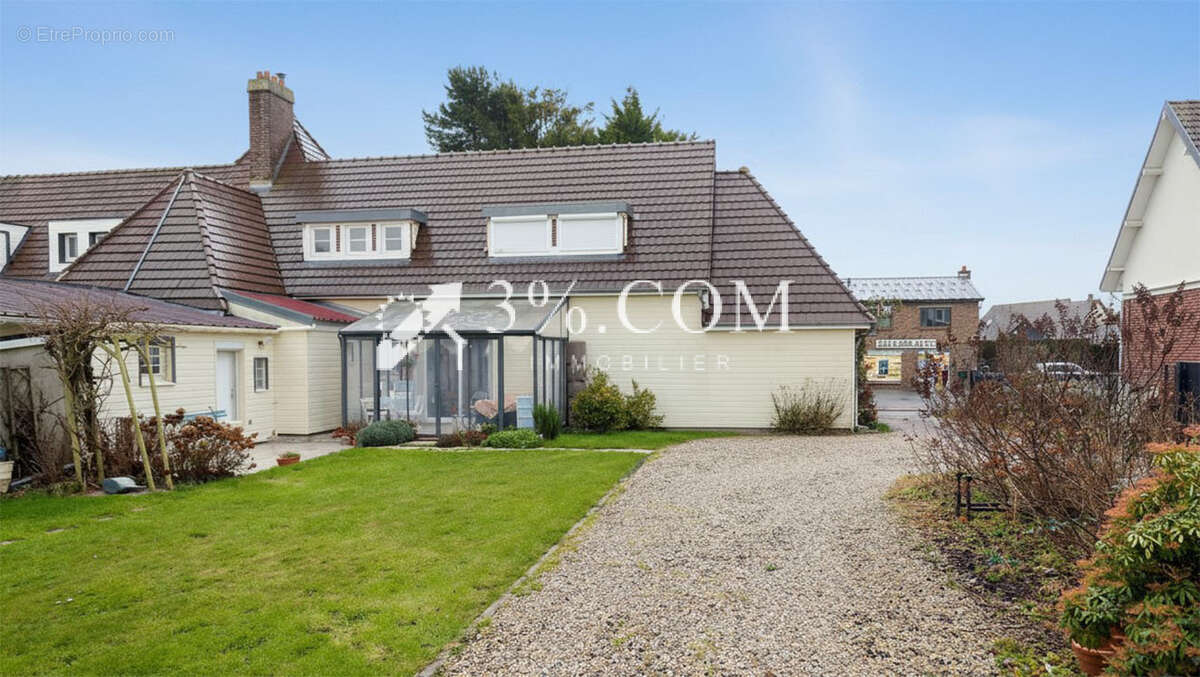 Maison à SAINT-MARTIN-EN-CAMPAGNE