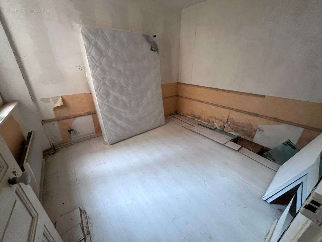 Appartement T1 bis à rénover – Secteur Amphithéâtre à Rodez - photo 3