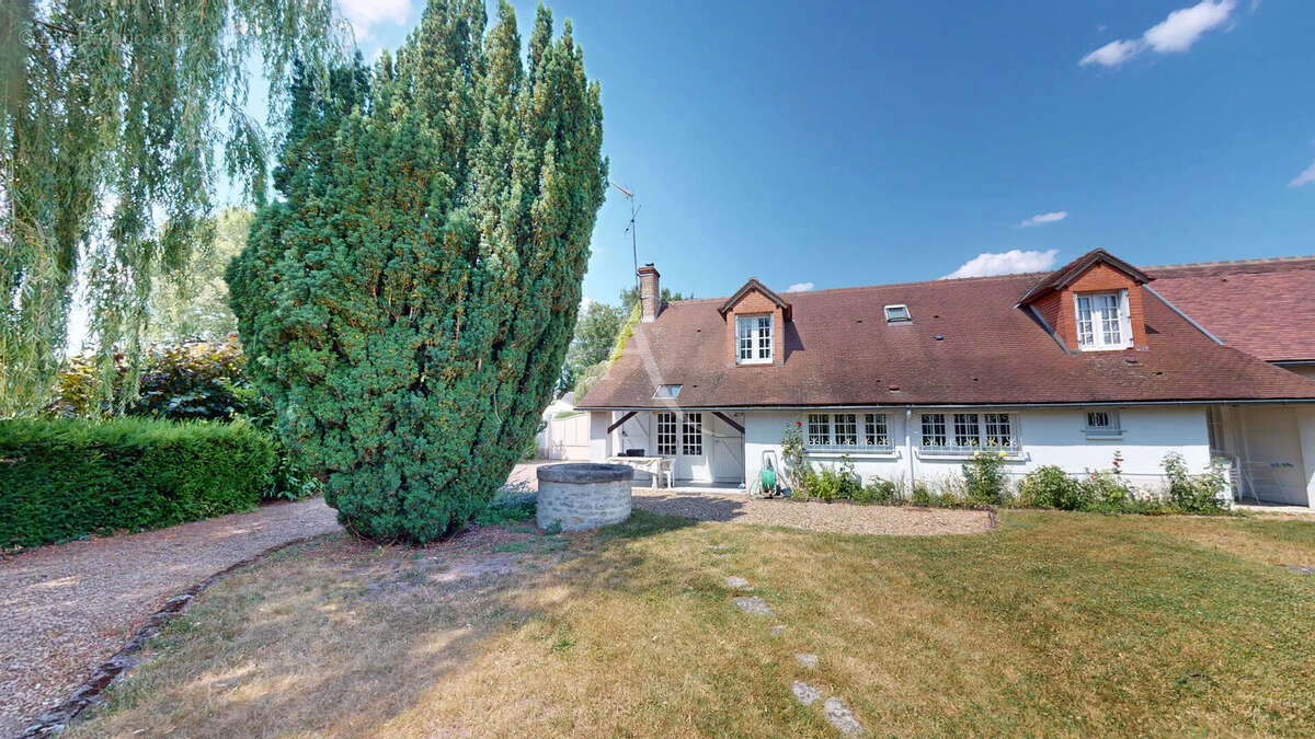 Maison 5 pièces avec grand terrain au calme à Vrigny - photo 15