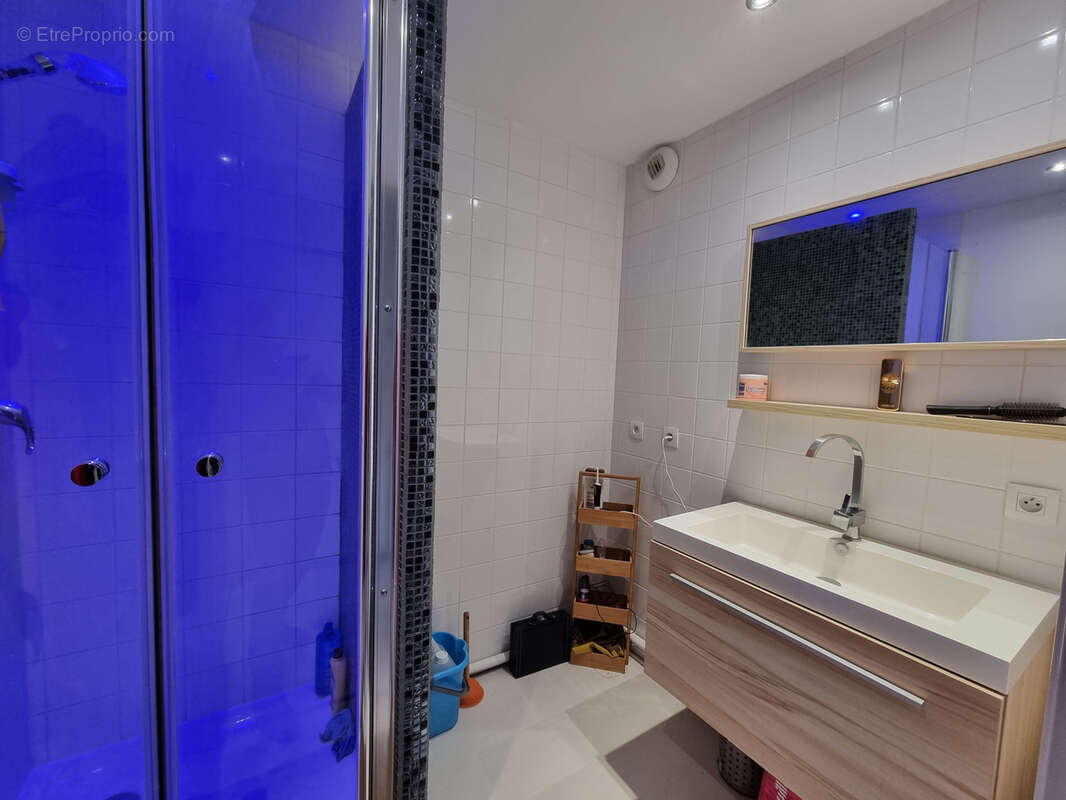 Appartement à SAINT-ERBLON