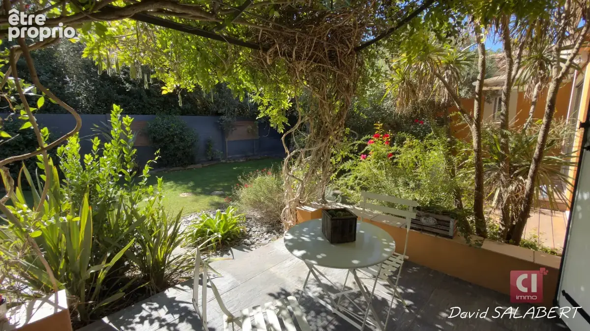 Villa d'architecte T5 à vendre à Brignoles -170 m², pièce de vie lumineuse de 70 m² et piscine - photo 15