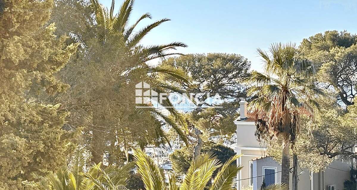 Appartement à SAINT-RAPHAEL