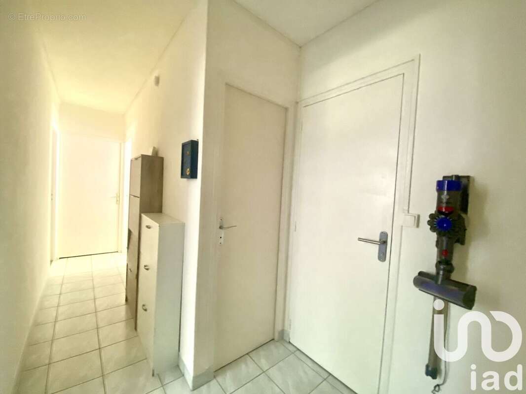 Photo 6 - Appartement à SAINTE-GENEVIEVE-DES-BOIS