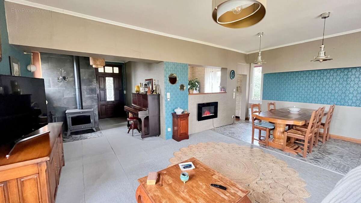 Maison à SAINT-BENOIT-DE-CARMAUX