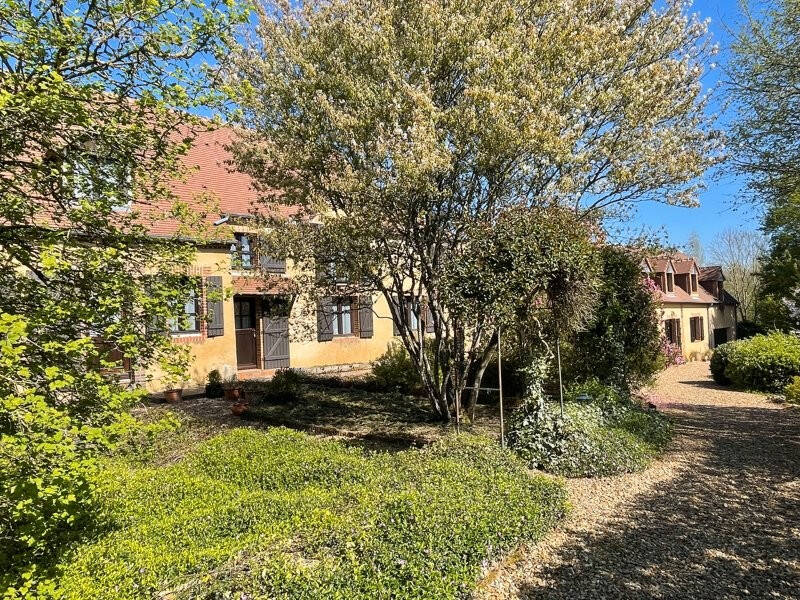 Maison à LA BAZOCHE-GOUET