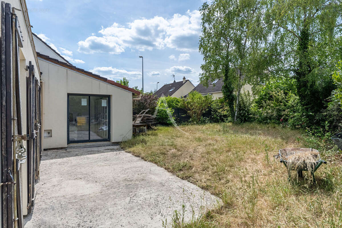 Maison 147m² Les Mureaux - 5 chambres - photo 13