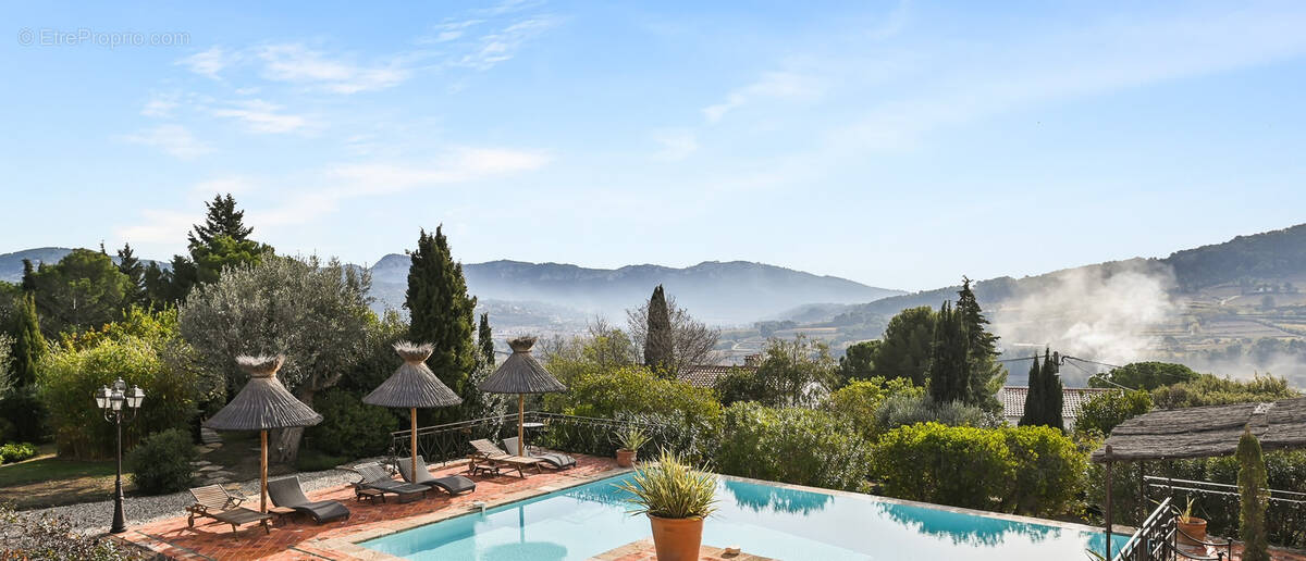 Maison à LA CADIERE-D'AZUR