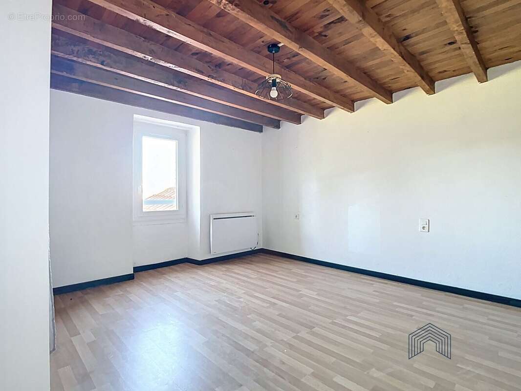 Maison à SAINT-SULPICE