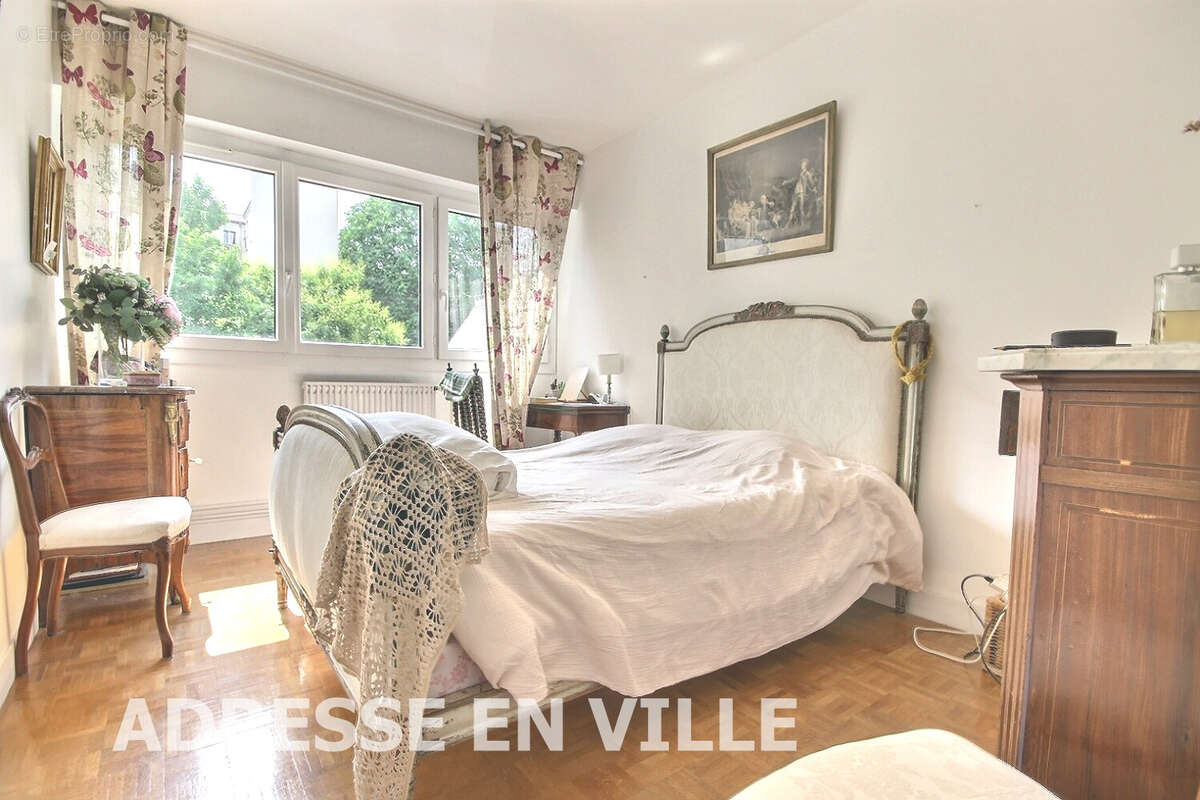 Appartement à LEVALLOIS-PERRET