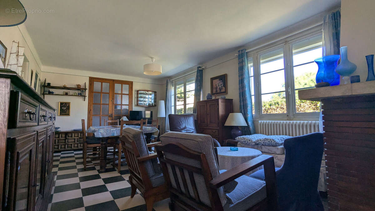 Maison à QUINEVILLE