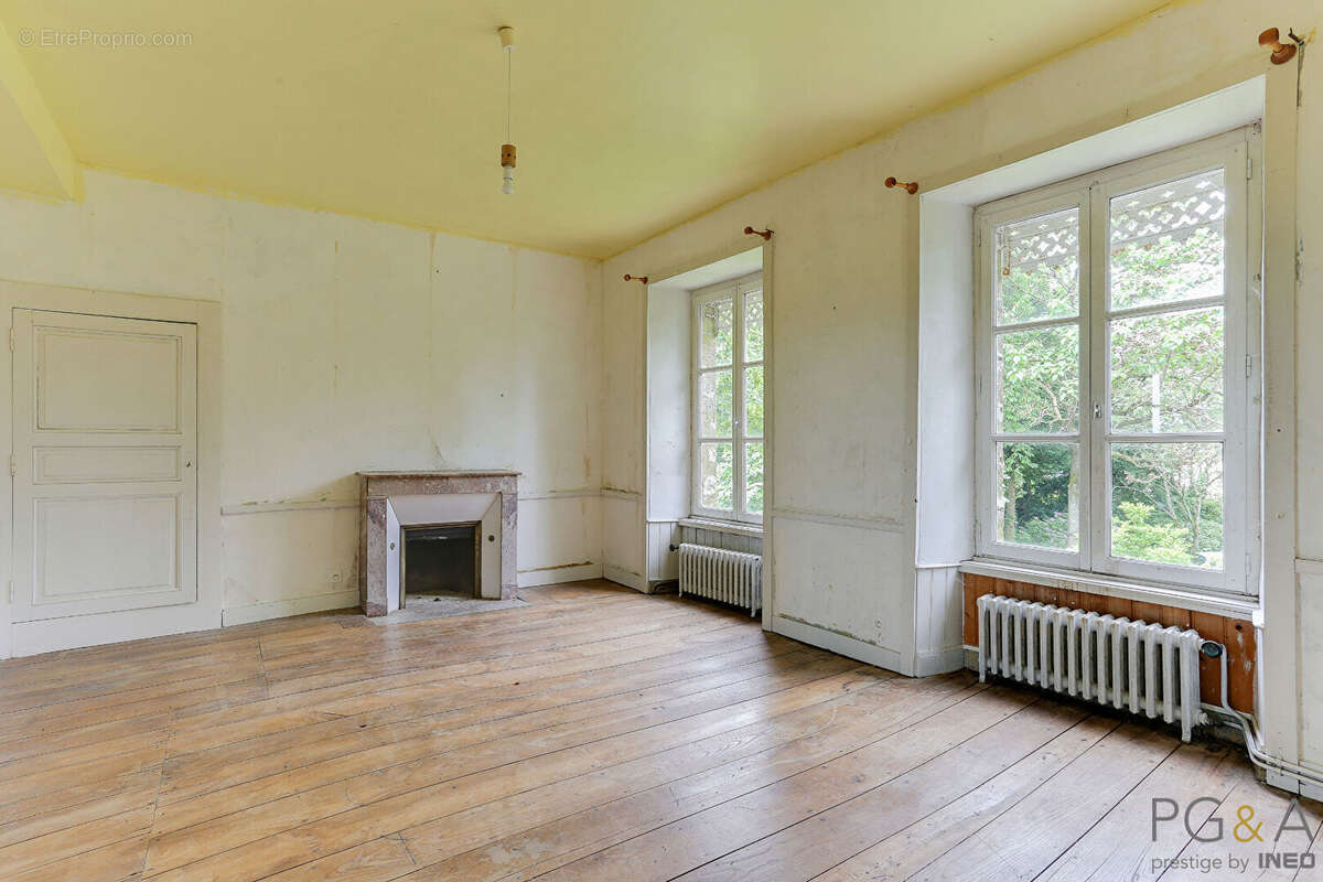 LECOUSSE - Maison de maître et son parc arboré en coeur de bourg - photo 6