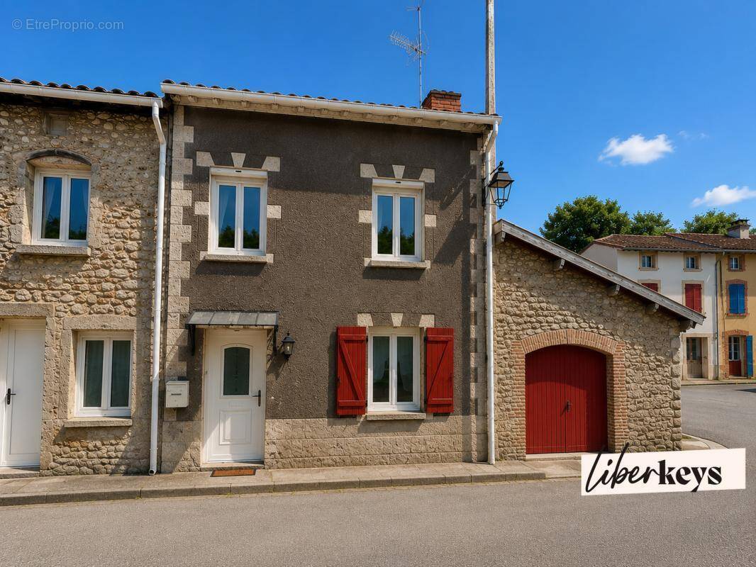Maison à BONNAC