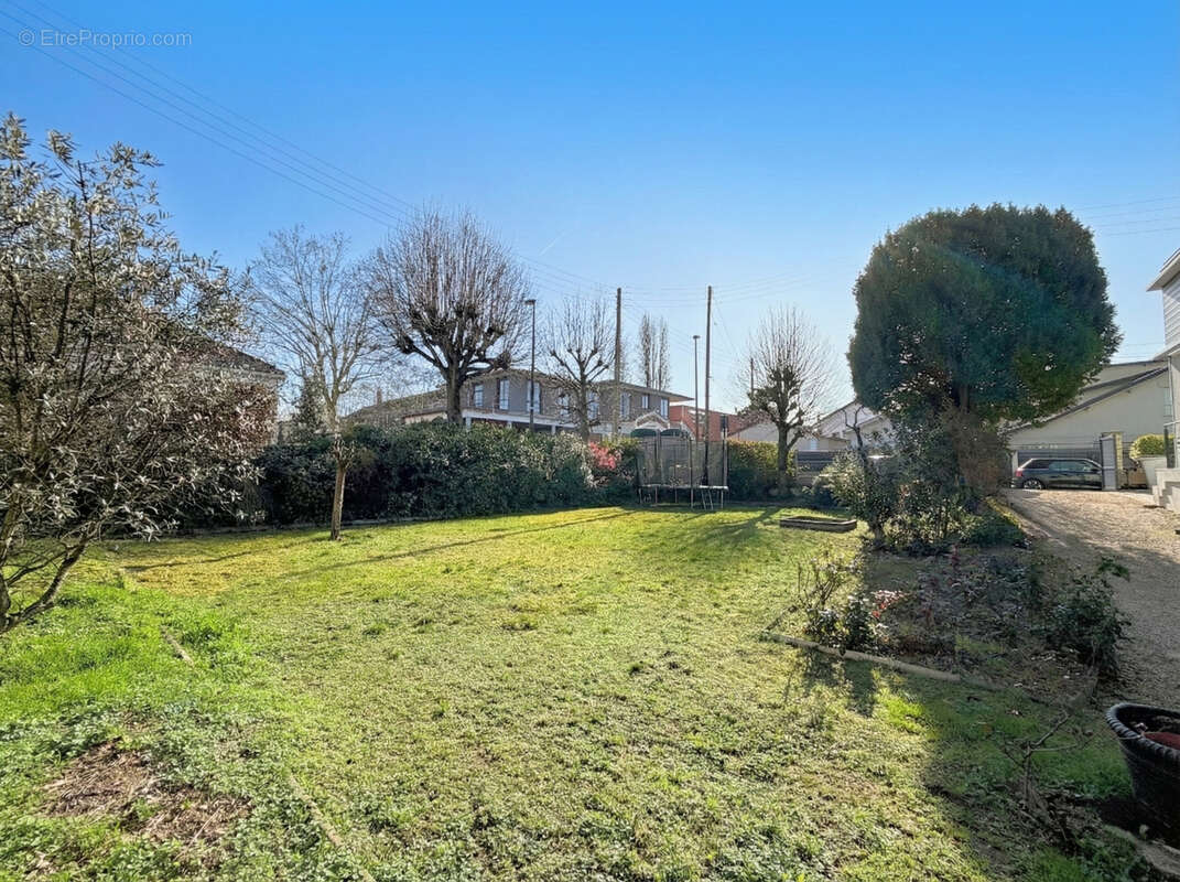 Maison à RUEIL-MALMAISON