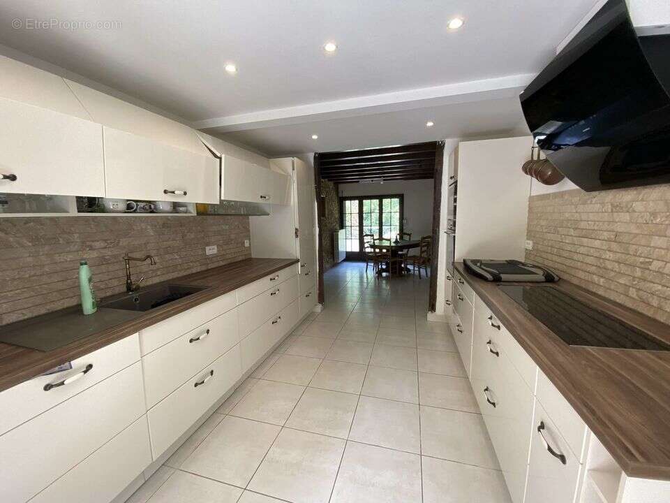 Maison 188 m² à Cazaubon  - photo 99