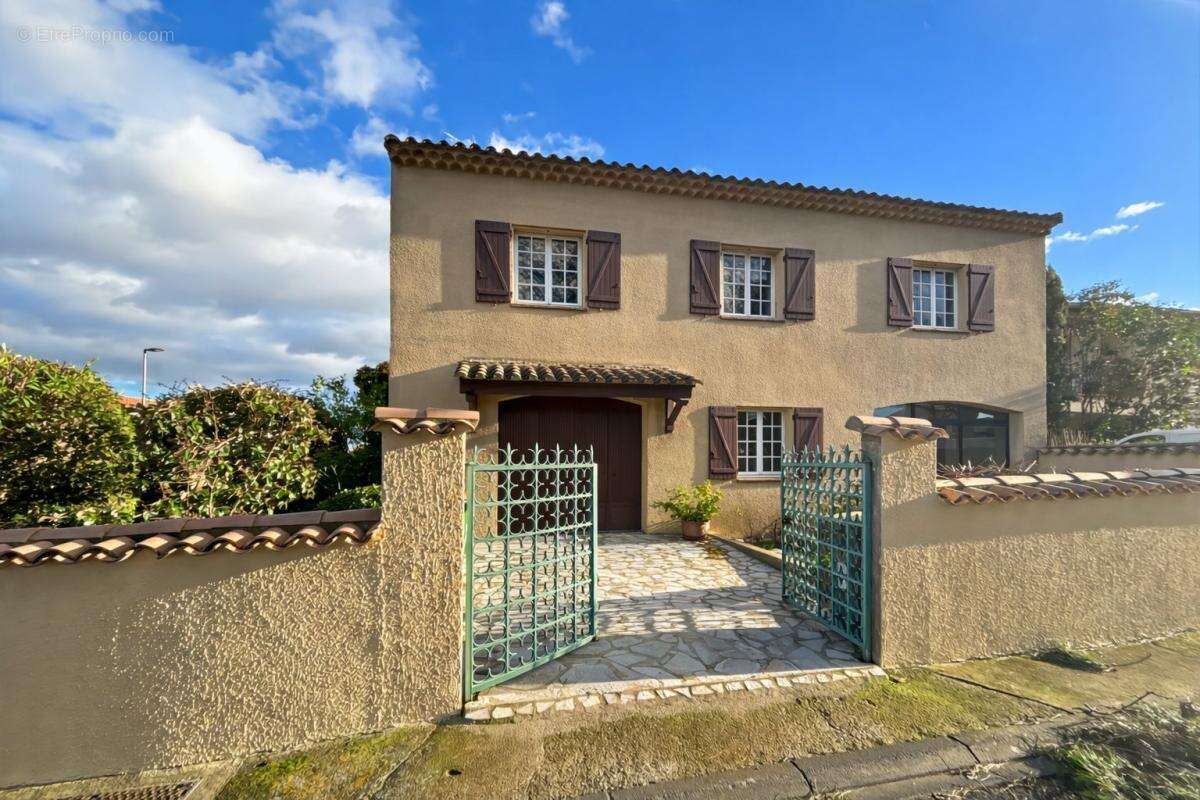 Maison à BEZIERS