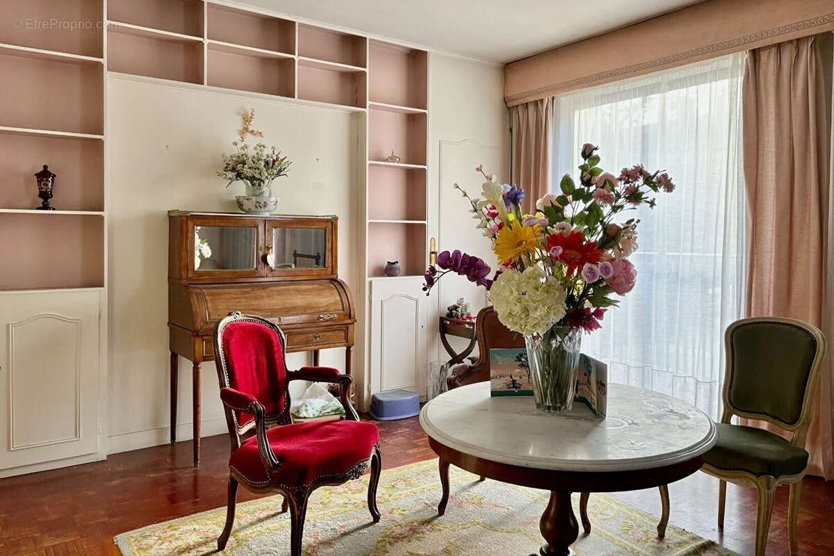 Appartement à ENGHIEN-LES-BAINS