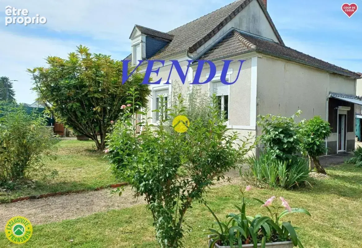 Maison à CHAROST