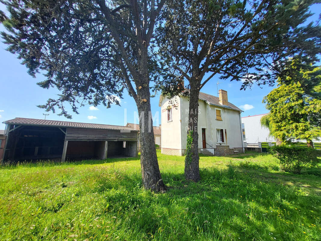 Maison à VOUVRAY-SUR-LOIR