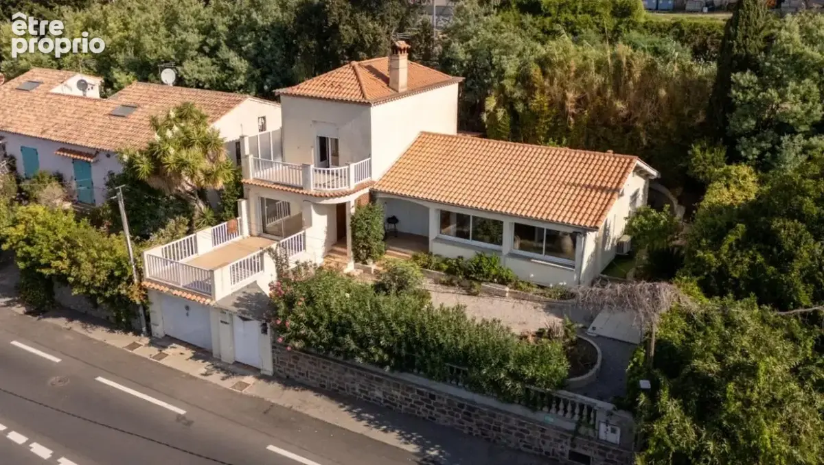 Photo Maison à Saint-Raphael au prix de 1 200 000€