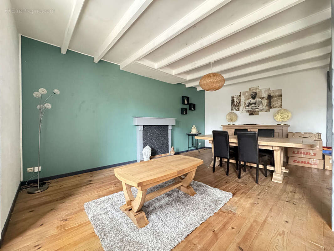 Maison à SURGERES