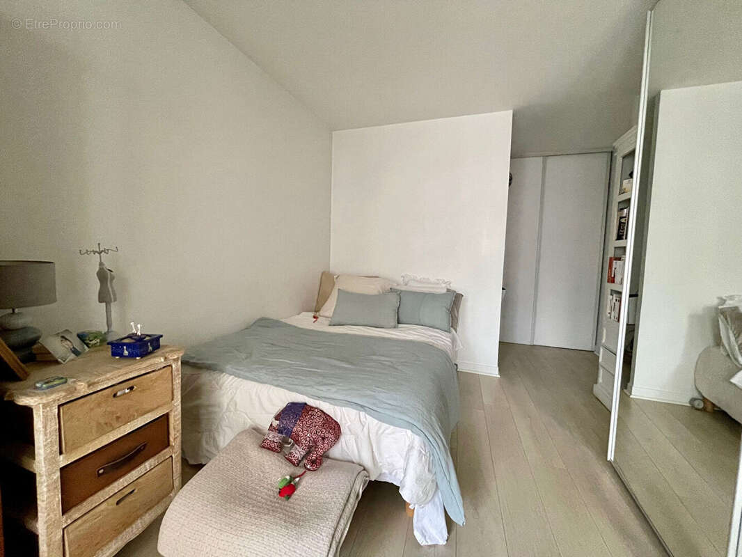Appartement à LEVALLOIS-PERRET