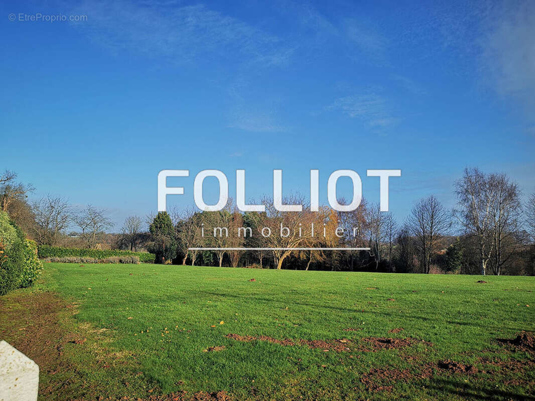 Maison à JULLOUVILLE