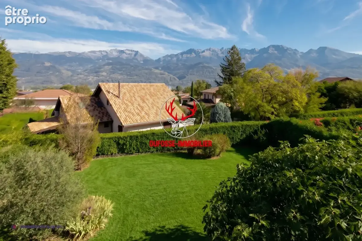 Crolles, Grande maison de 256 m² , vues sur Belledonne et Chartreuse. - photo 2