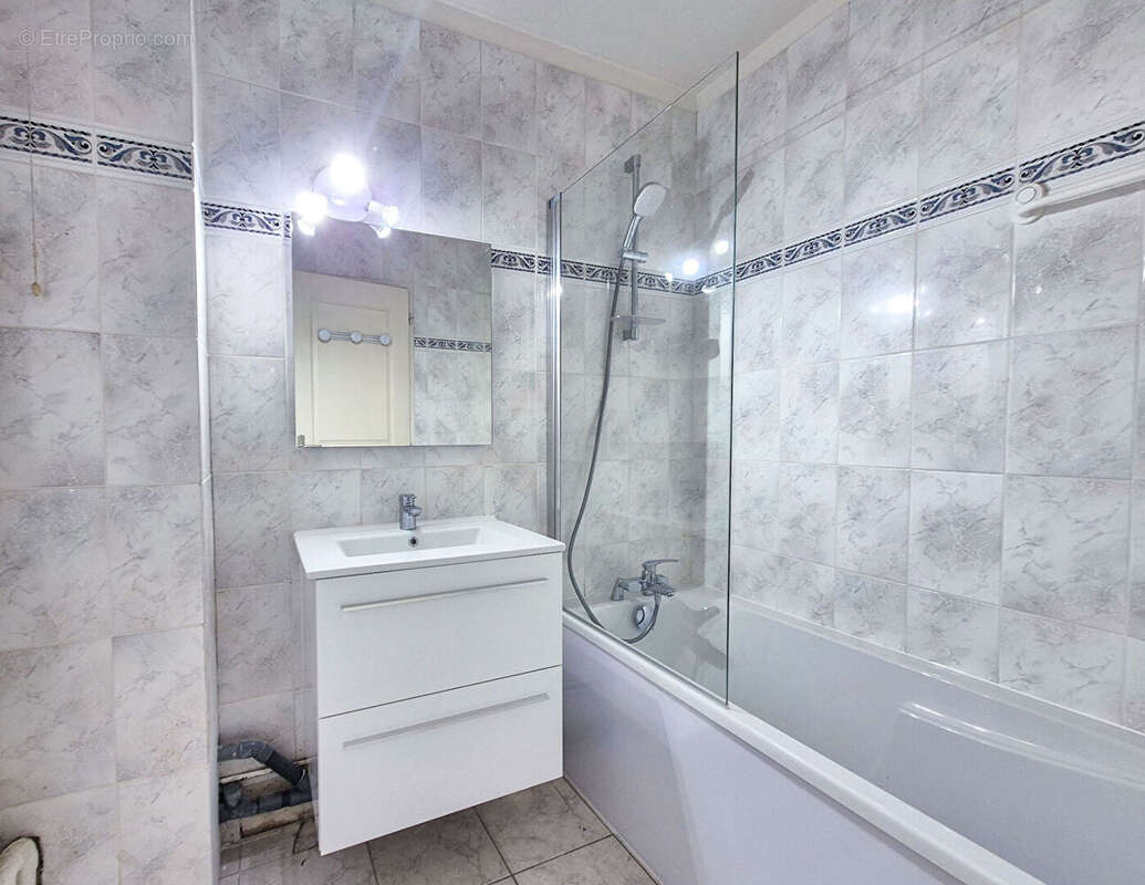 DAMMARIE-LES-LYS, proche gare de Melun, Appartement 3 pièces avec deux jardins - photo 11