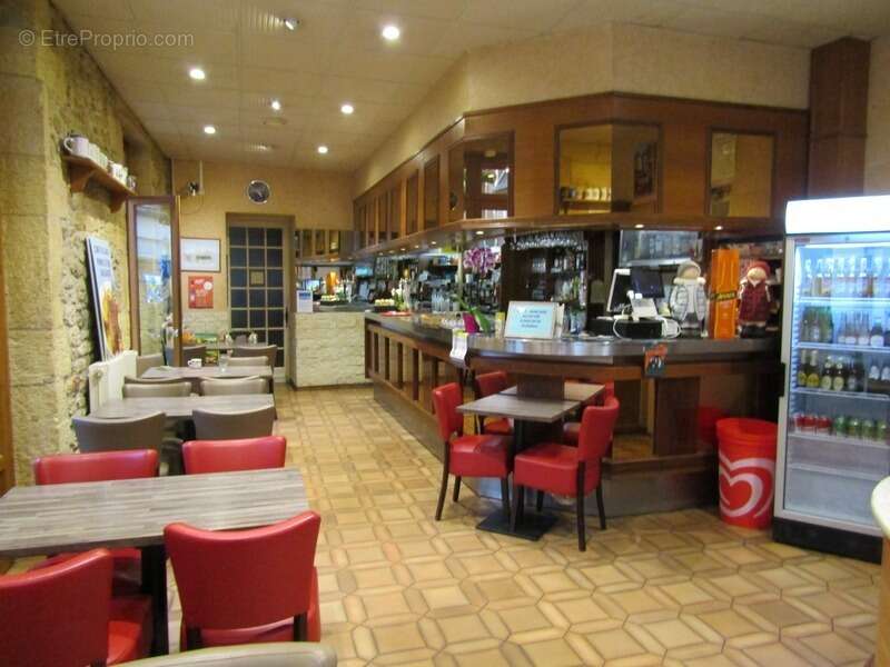 Commerce à LE BUGUE