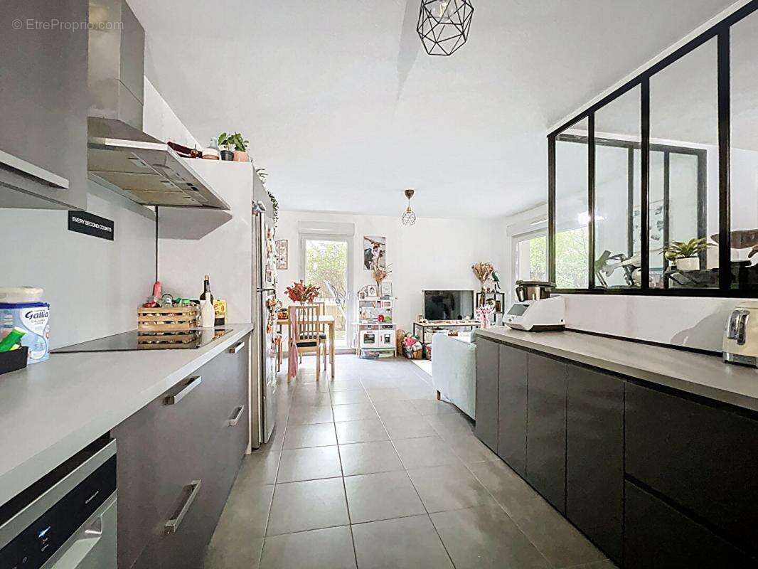 Appartement à OULLINS