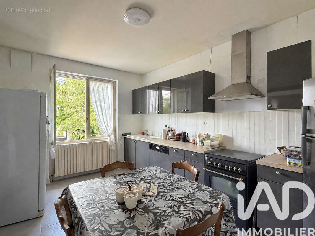 Maison 119 m² à Puyreaux  - photo 5
