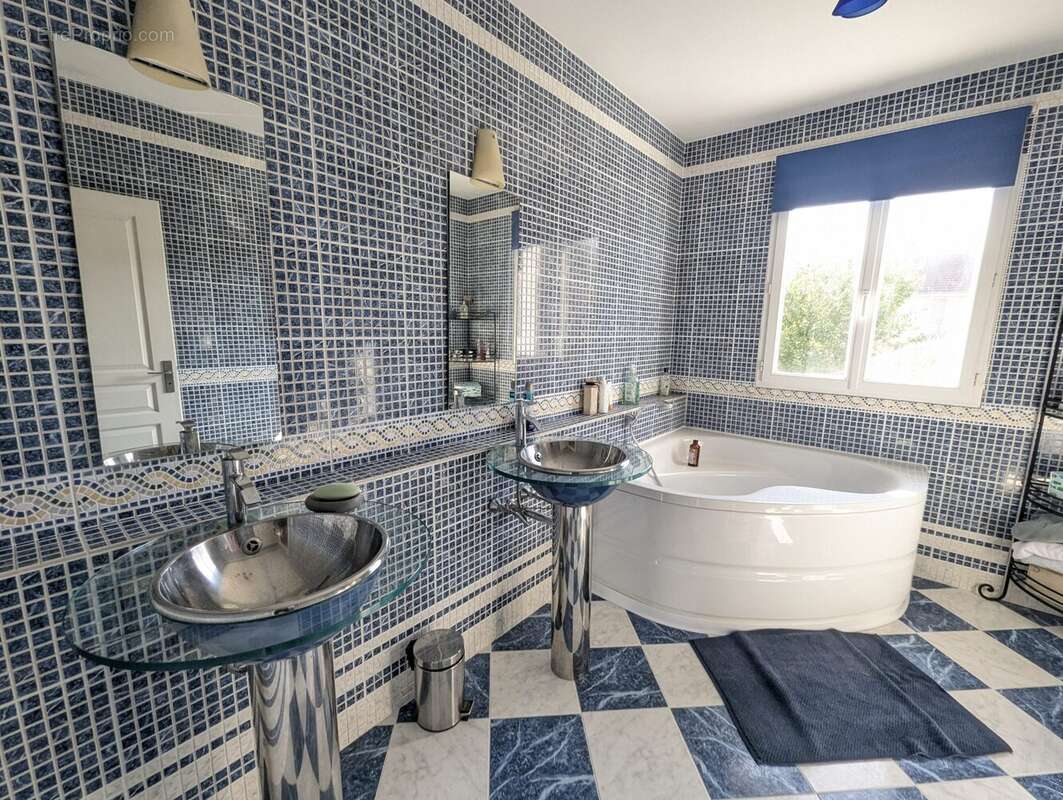 Maison à VELIZY-VILLACOUBLAY