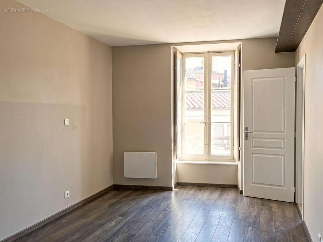   - Appartement à AUBENAS