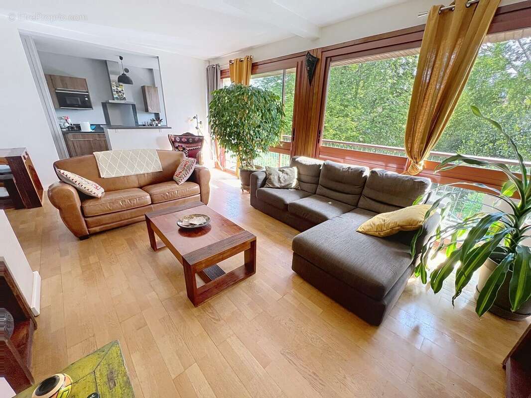 Appartement à GARCHES