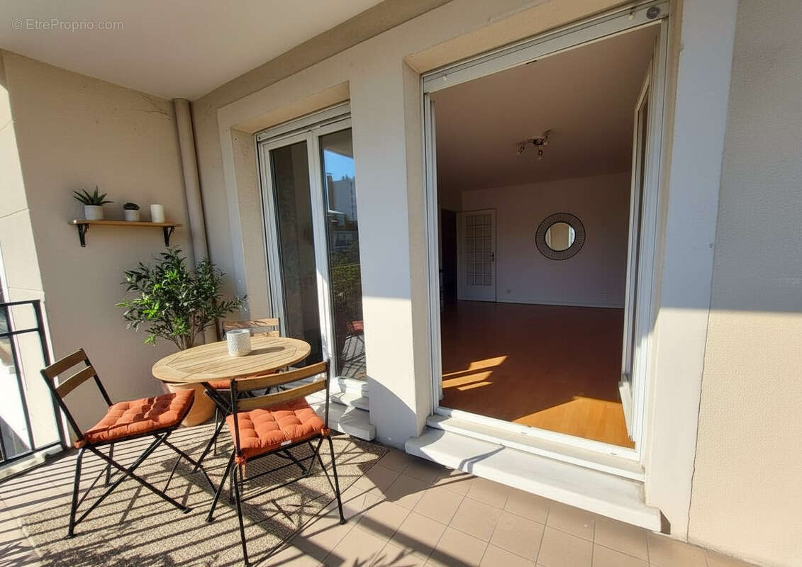 Appartement à THIAIS