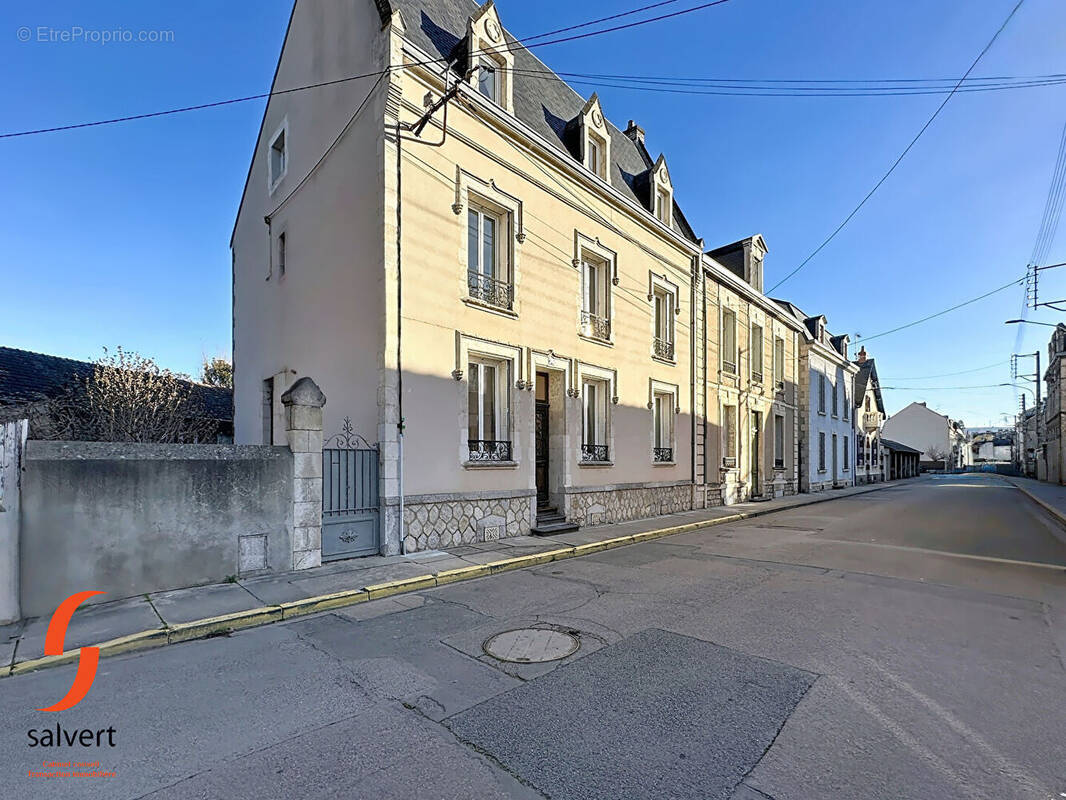 Maison à MONTLUCON