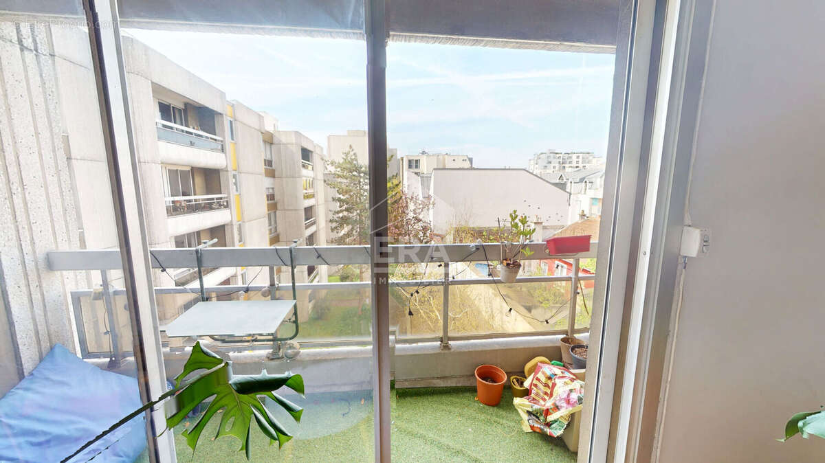 Appartement à PARIS-19E
