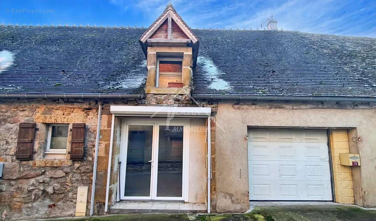 Maison à THENEUILLE